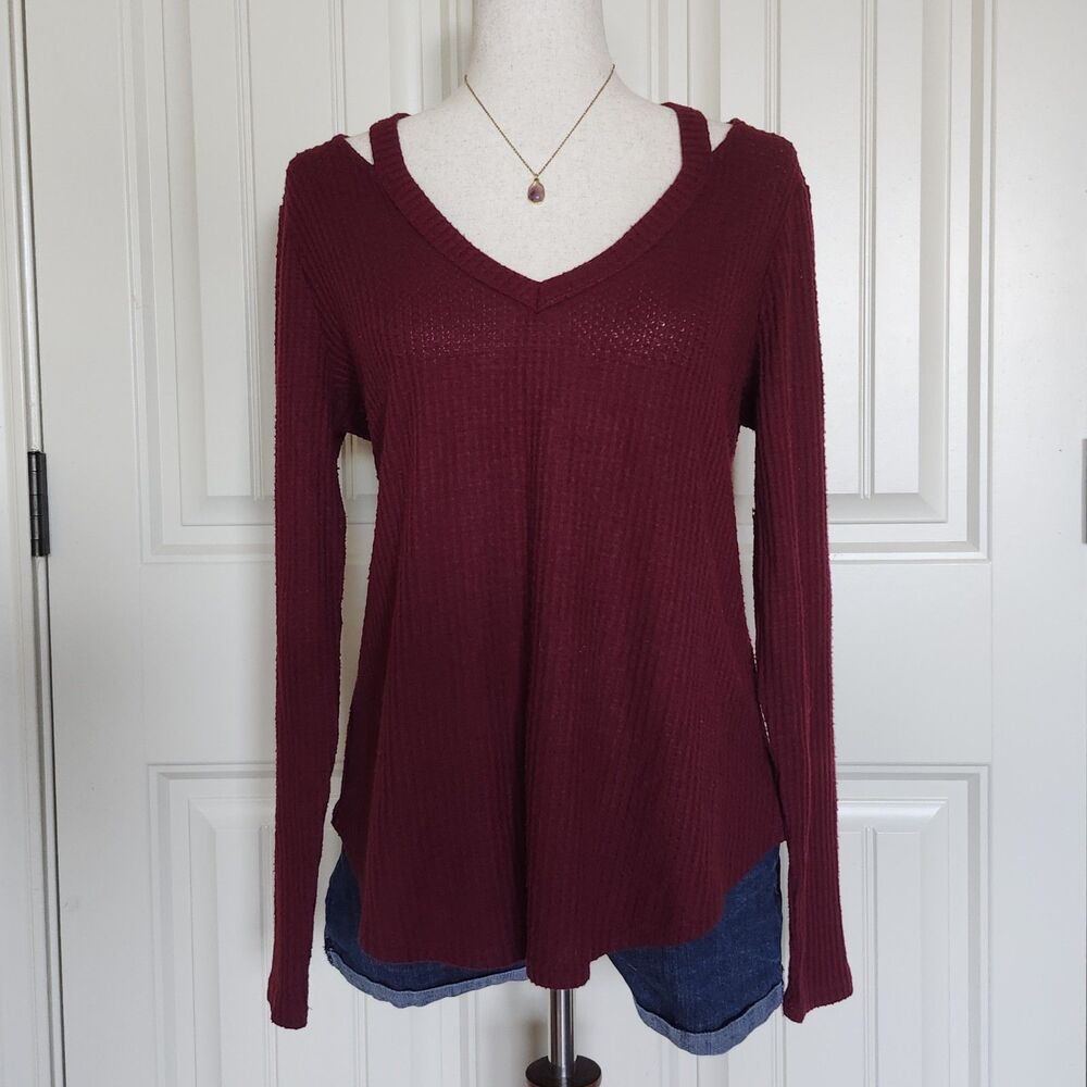 No Boundaries Burgundy Waffle Knit V-Neck Sweater Size XL